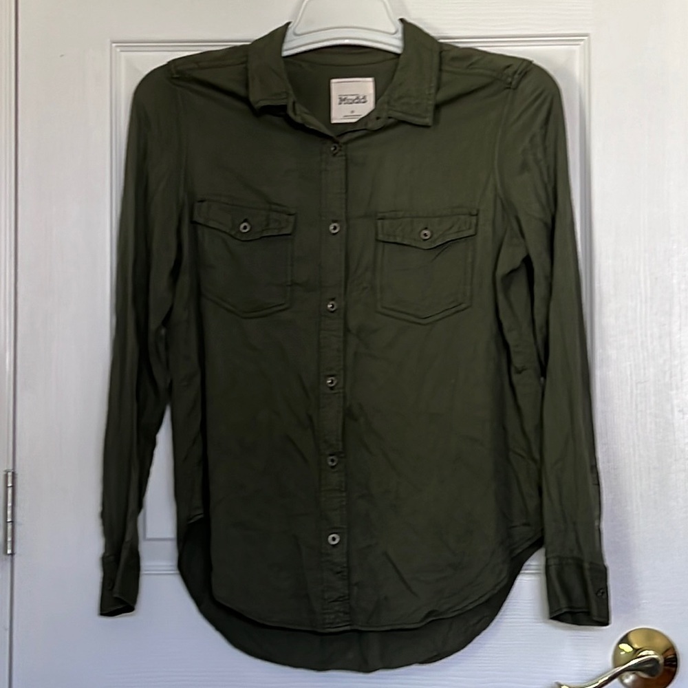 Mudd Green button down long sleeve shirt